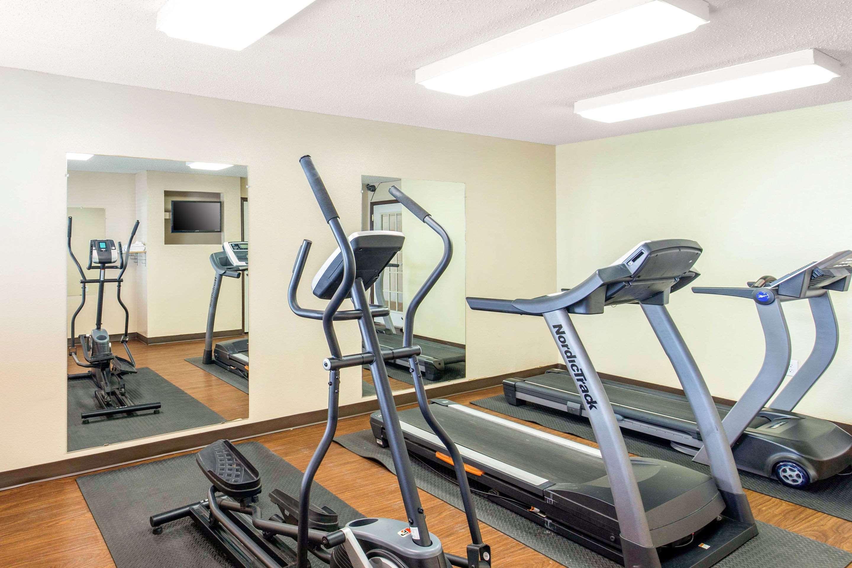 Suburban Studios Луїсвілл Екстер'єр фото